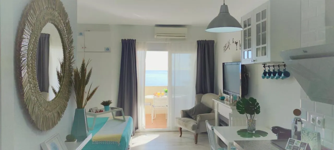 El Estudio De La Playa Benalbeach Holidays Deluxe Benalmadena 0*,  Spain