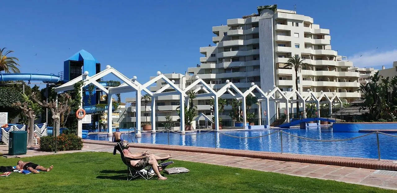 El Estudio De La Playa Benalbeach Holidays Deluxe Бенальмадена 0*,